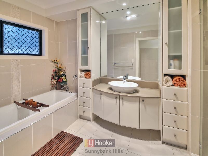 46 Ayesha Place, Calamvale QLD 4116