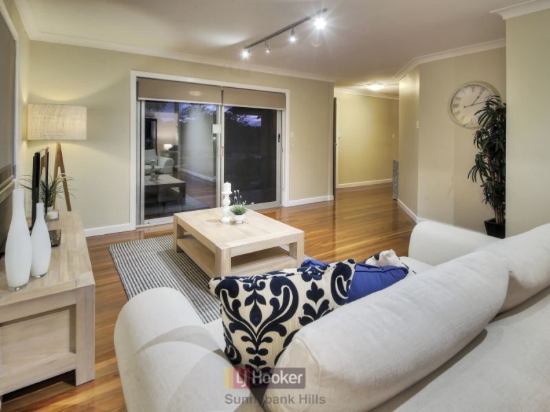 6 Rhyl Street, Macgregor QLD 4109