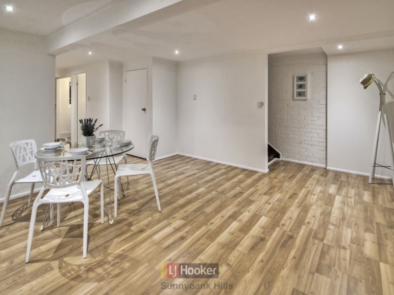 6 Rhyl Street, Macgregor QLD 4109