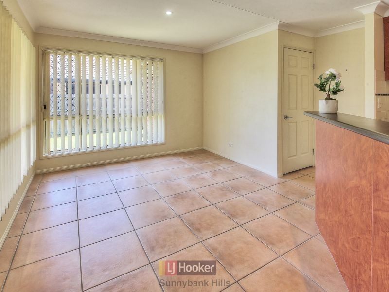 7 Finke Close, Parkinson QLD 4115