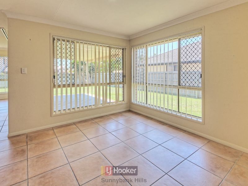 7 Finke Close, Parkinson QLD 4115