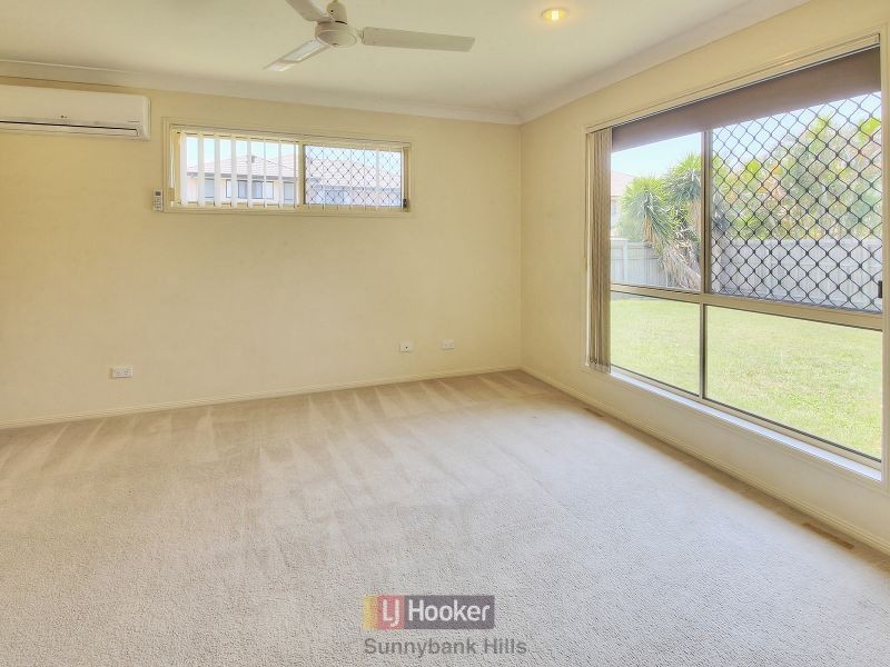 7 Finke Close, Parkinson QLD 4115