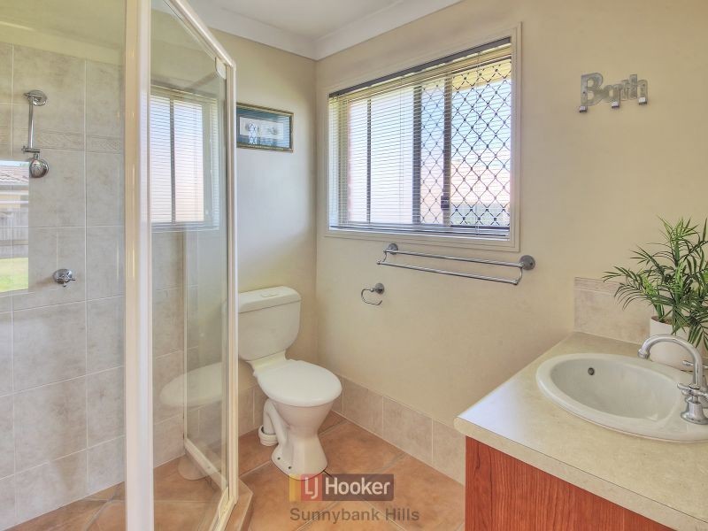 7 Finke Close, Parkinson QLD 4115