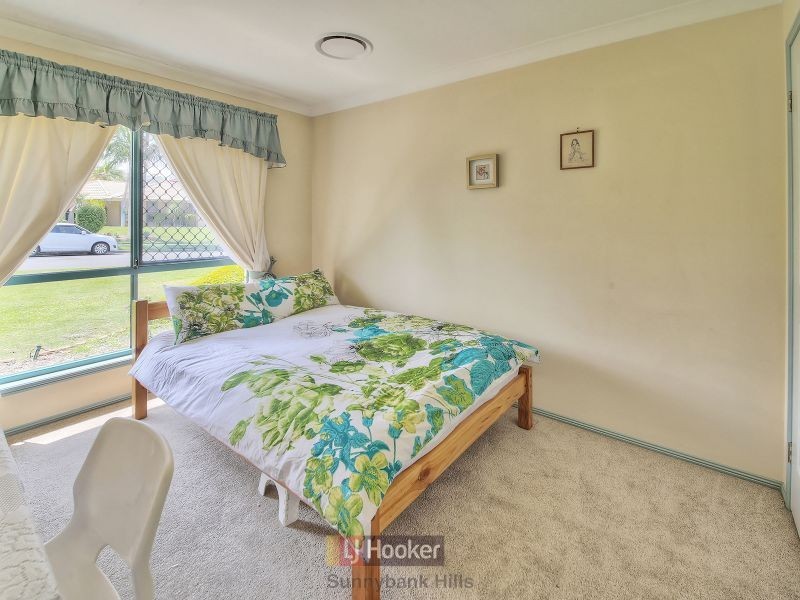 70 Lakewood Avenue, Parkinson QLD 4115