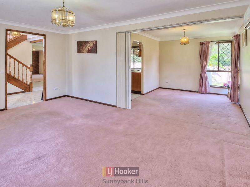 19 Roosevelt Drive, Stretton QLD 4116