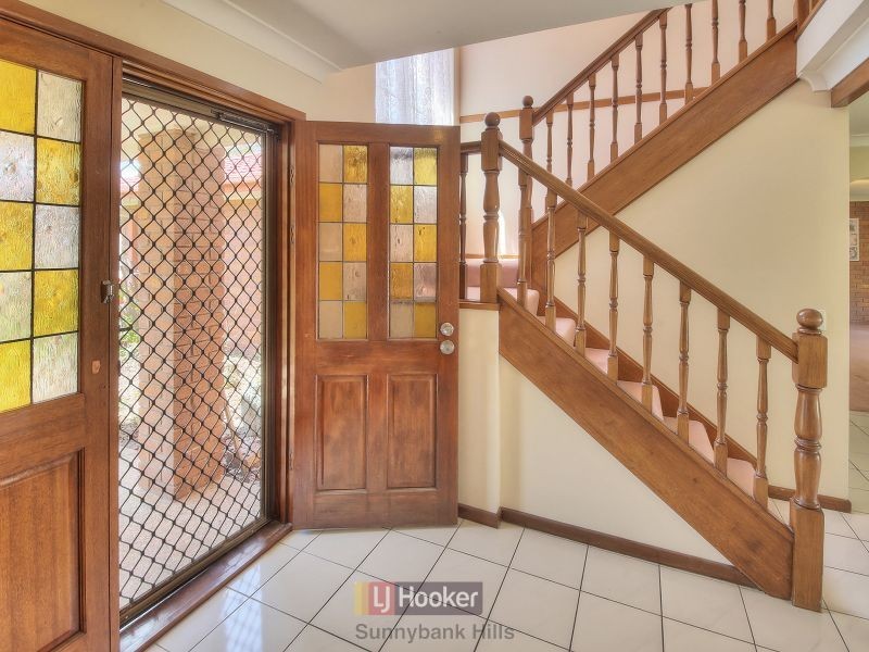 19 Roosevelt Drive, Stretton QLD 4116
