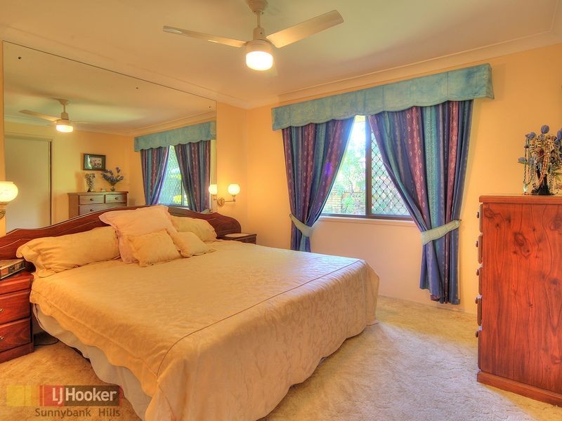 2 Chateau Street, Calamvale QLD 4116