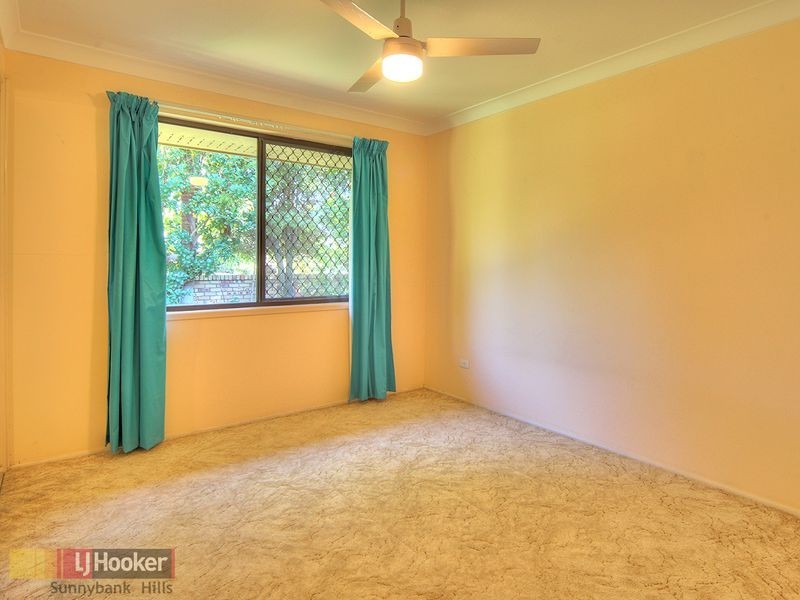 2 Chateau Street, Calamvale QLD 4116
