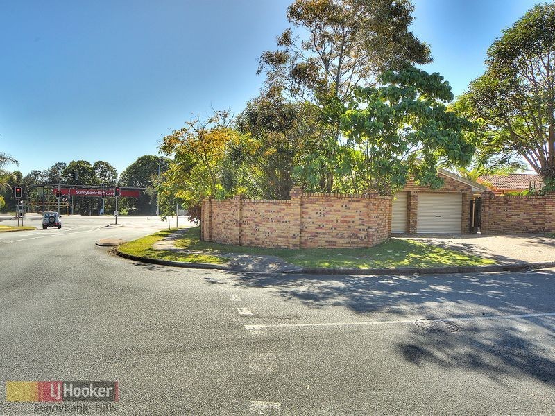 2 Chateau Street, Calamvale QLD 4116