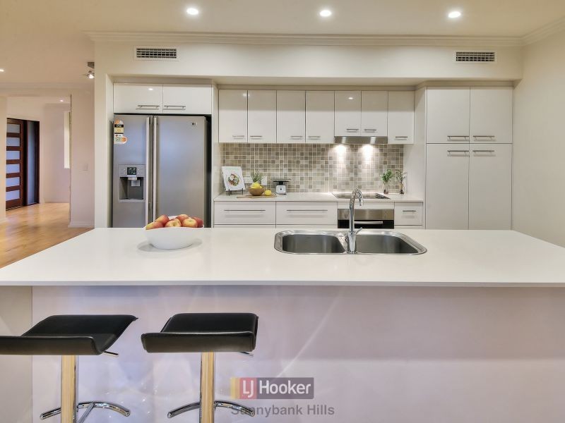 1 Jubilee Close, Eight Mile Plains QLD 4113