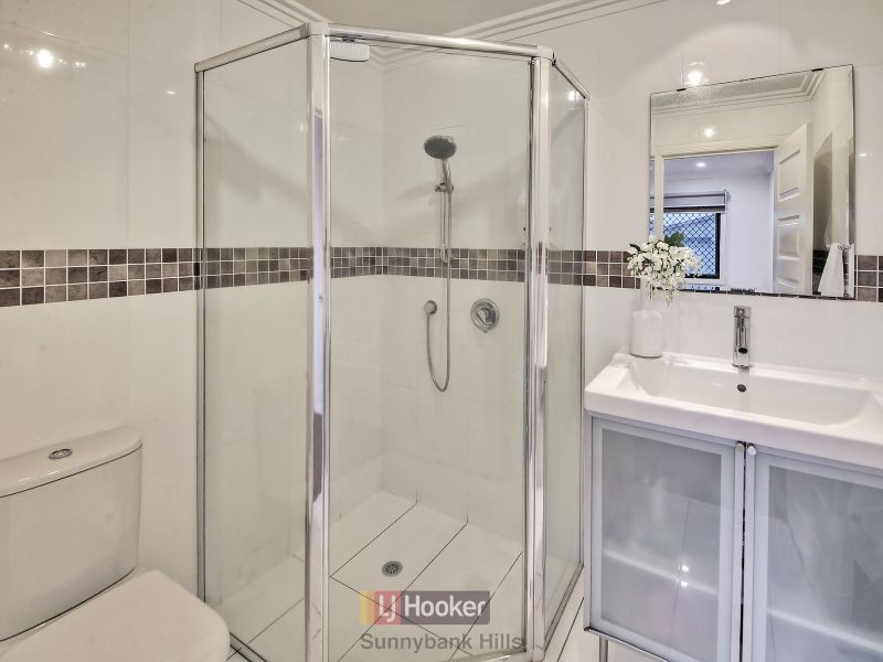 1 Jubilee Close, Eight Mile Plains QLD 4113