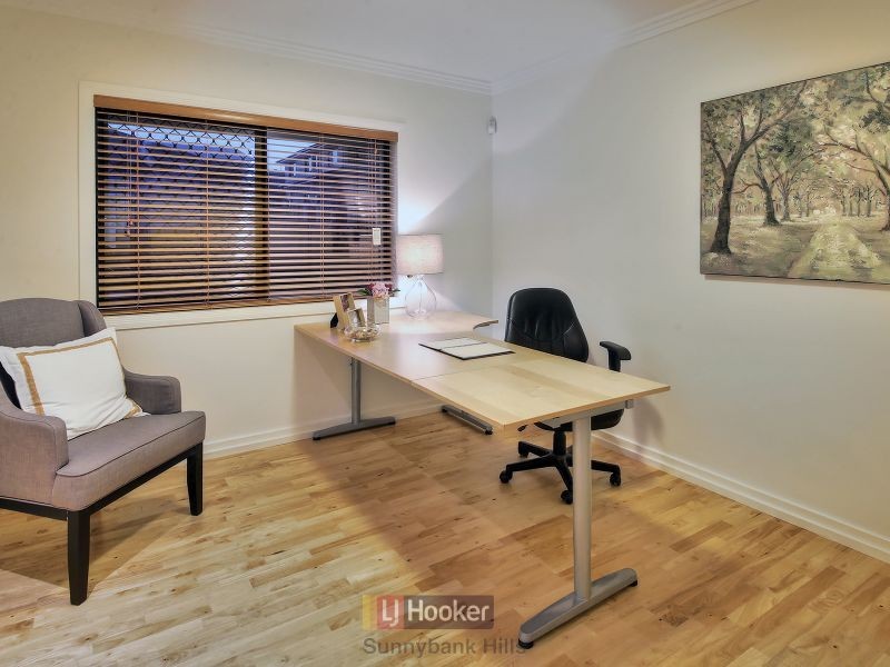 1 Jubilee Close, Eight Mile Plains QLD 4113