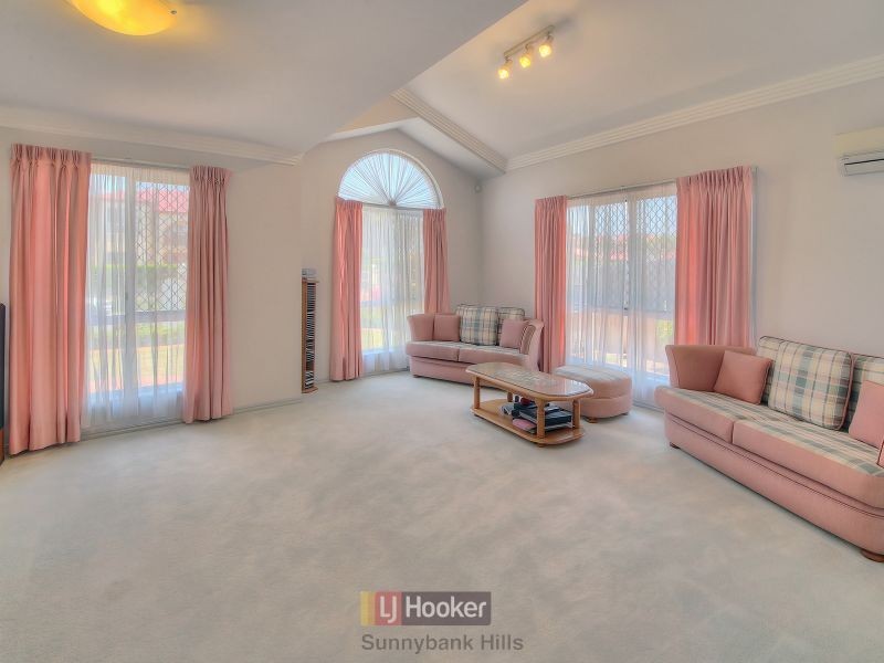 61 Park Avenue, Sunnybank Hills QLD 4109