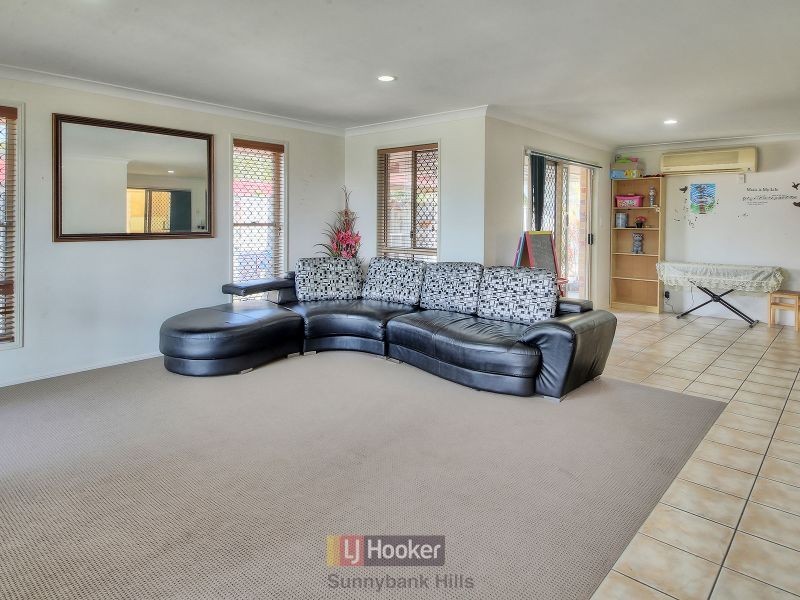 68 Shelduck Place, Calamvale QLD 4116