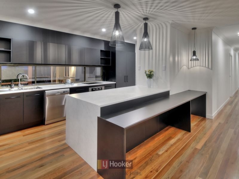 54 Liverpool Street, Eight Mile Plains QLD 4113