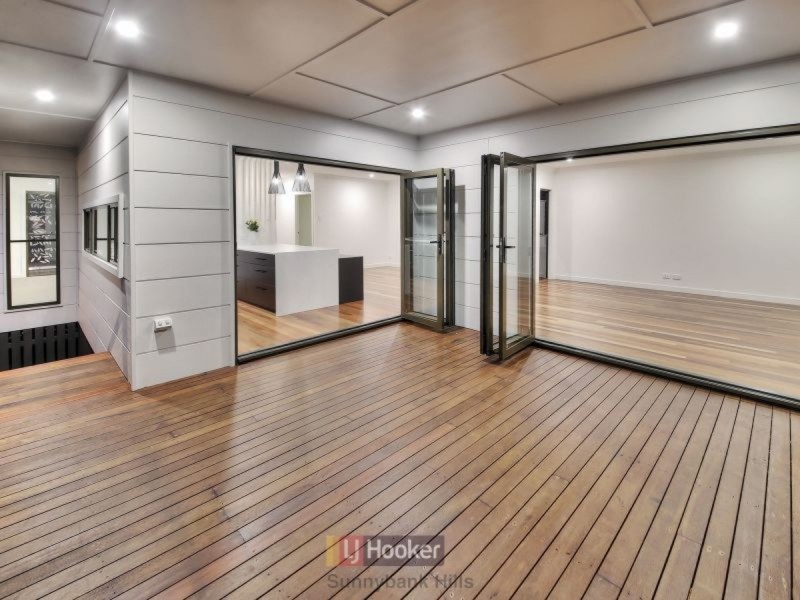 54 Liverpool Street, Eight Mile Plains QLD 4113