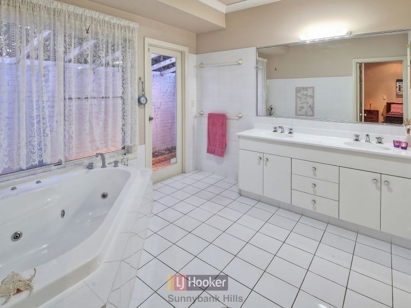 160 Hellawell Road, Sunnybank Hills QLD 4109