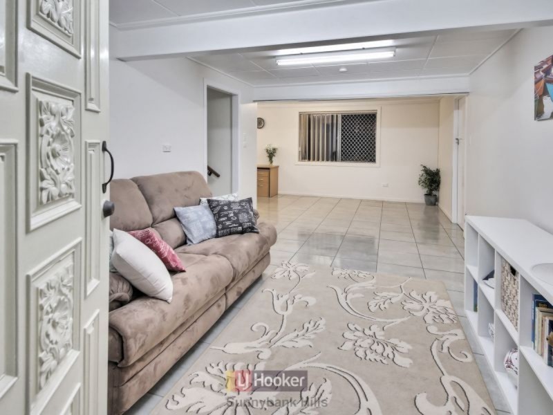 19 Koumala Street, Mansfield QLD 4122