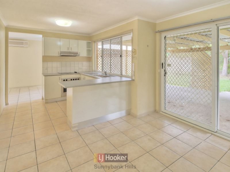5 Leven Street, Coopers Plains QLD 4108