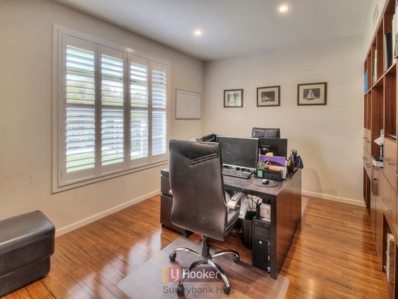 21 Peachtree Place, Stretton QLD 4116