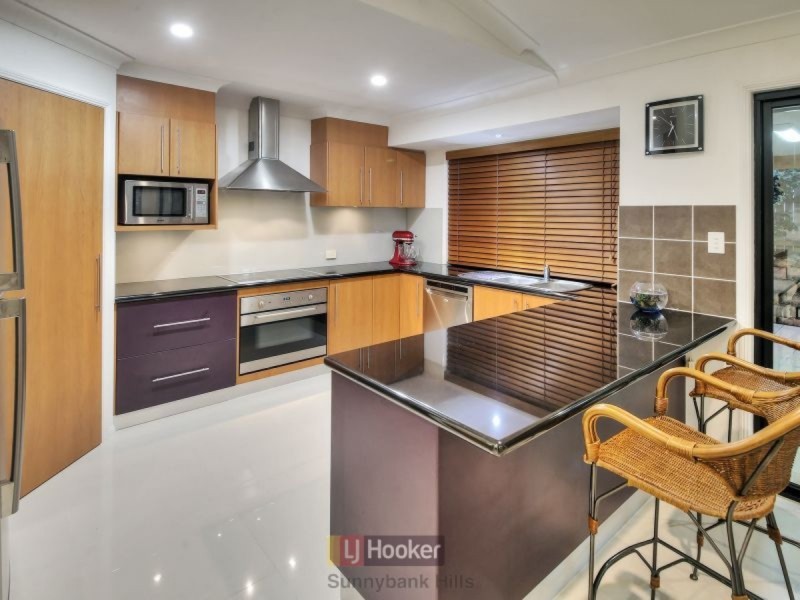 19 Yewleaf Place, Calamvale QLD 4116