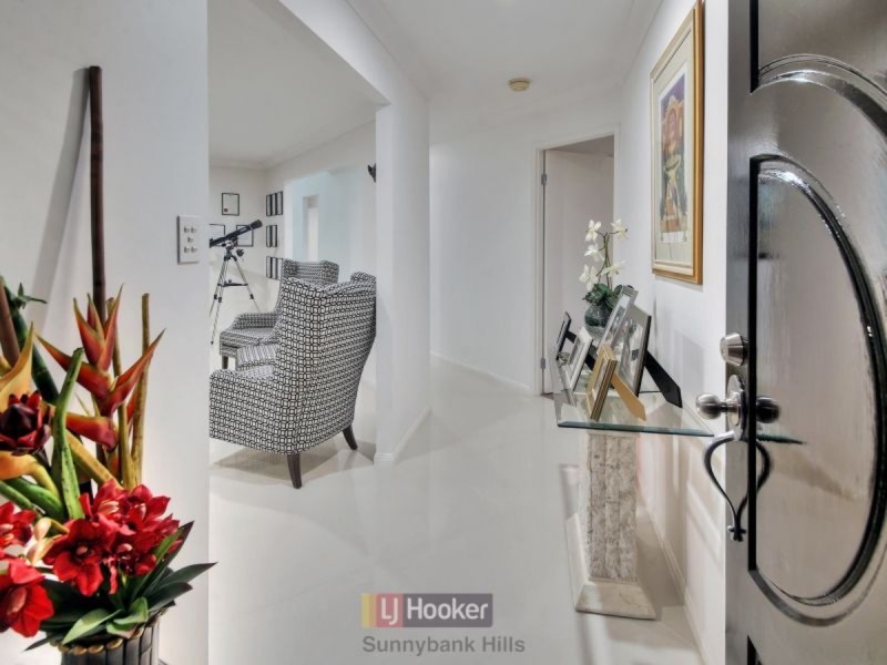 19 Yewleaf Place, Calamvale QLD 4116