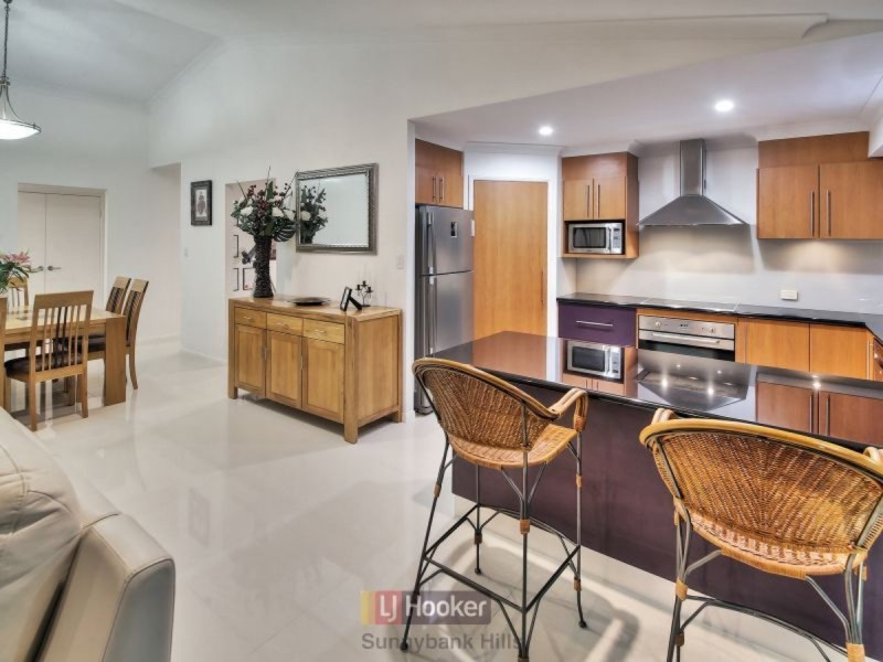 19 Yewleaf Place, Calamvale QLD 4116