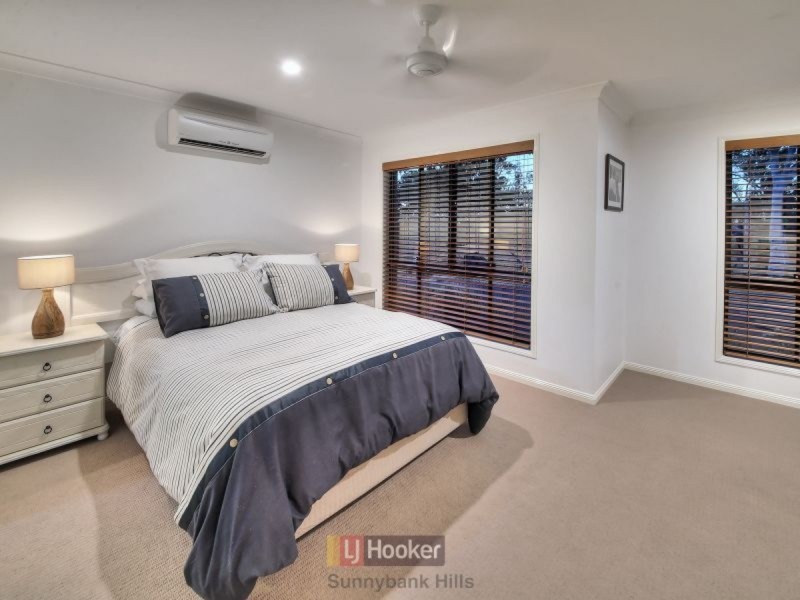 19 Yewleaf Place, Calamvale QLD 4116