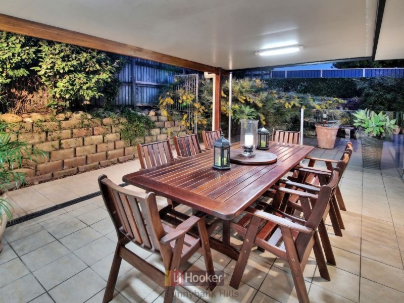 19 Yewleaf Place, Calamvale QLD 4116