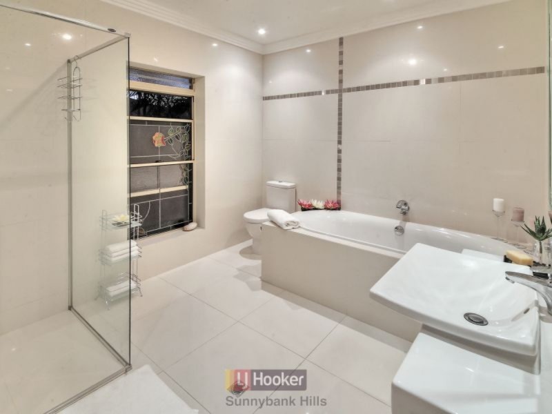 28 Fig Tree Street, Calamvale QLD 4116