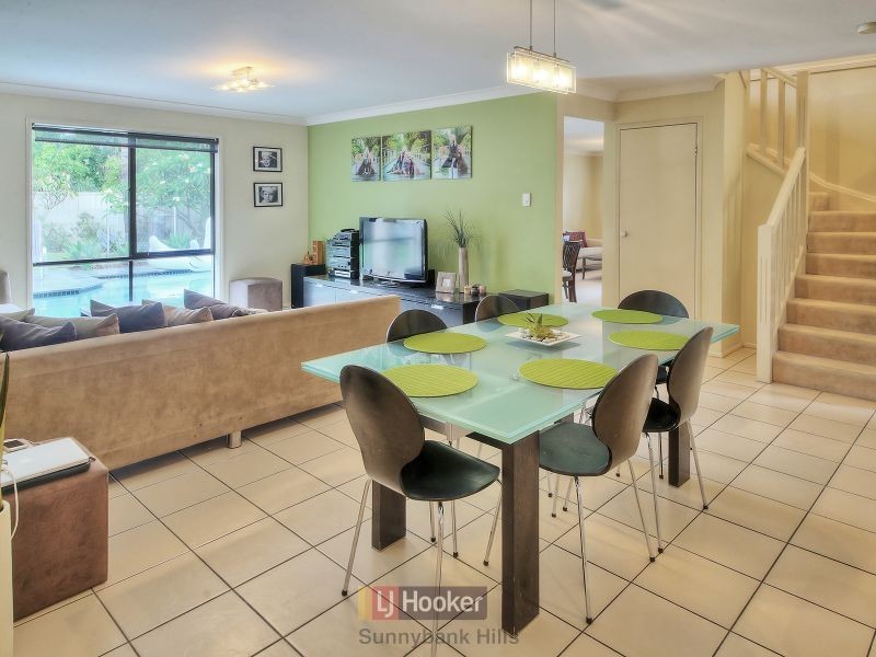 29 Regal Place, Eight Mile Plains QLD 4113