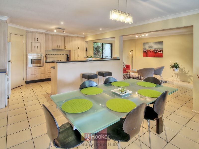 29 Regal Place, Eight Mile Plains QLD 4113