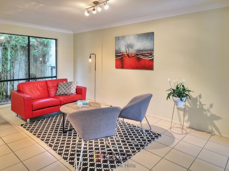 29 Regal Place, Eight Mile Plains QLD 4113