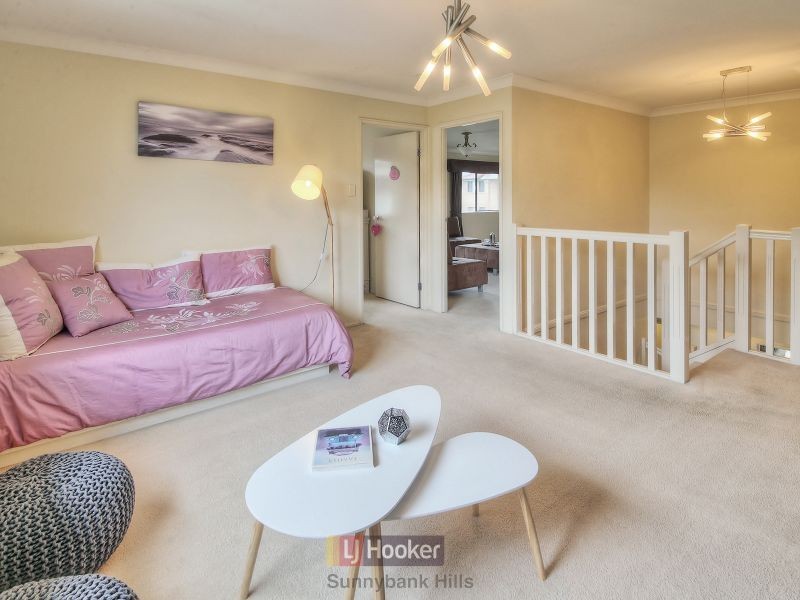 29 Regal Place, Eight Mile Plains QLD 4113