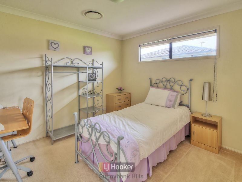 29 Regal Place, Eight Mile Plains QLD 4113