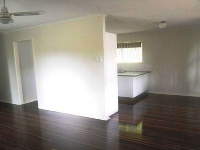 77 Ewing Road, Woodridge QLD 4114