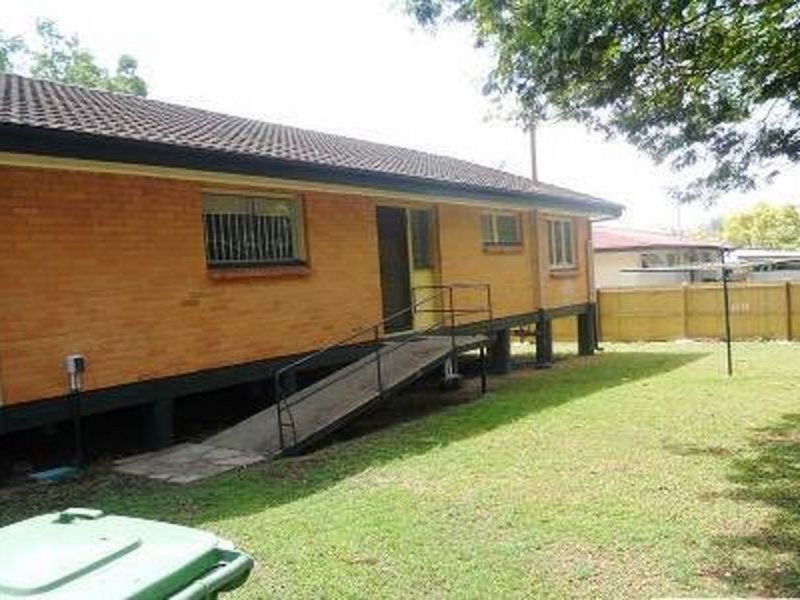 77 Ewing Road, Woodridge QLD 4114