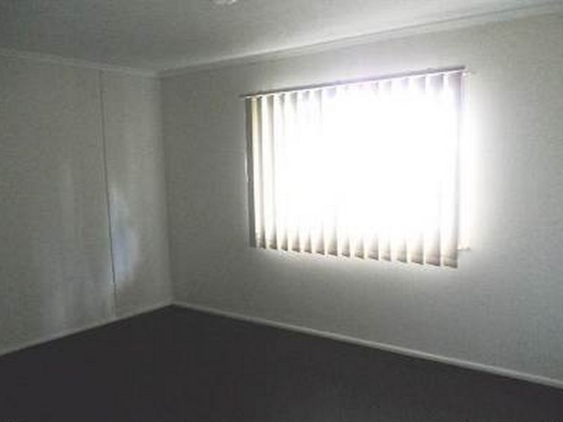 77 Ewing Road, Woodridge QLD 4114
