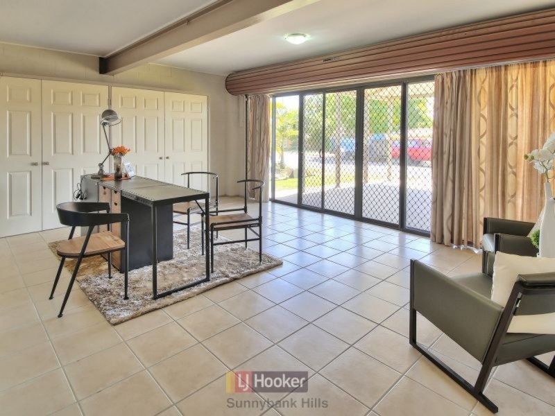 2 Boorala Crescent, Eight Mile Plains QLD 4113