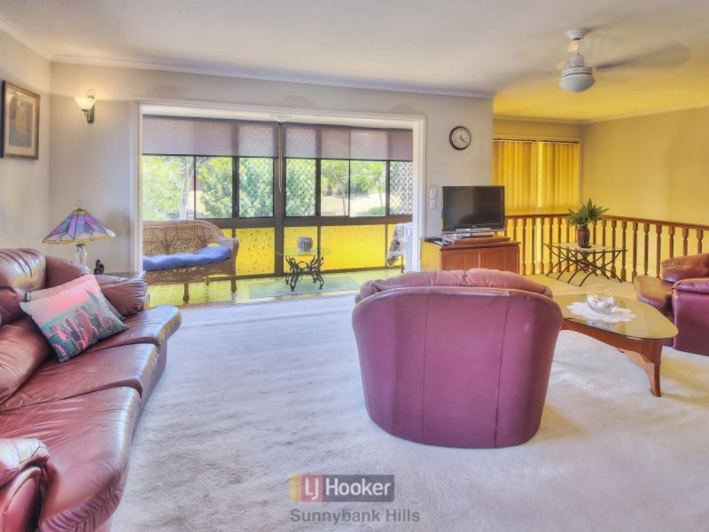 13 Genoa Street, Macgregor QLD 4109