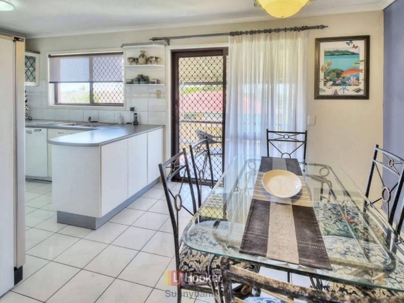 13 Genoa Street, Macgregor QLD 4109