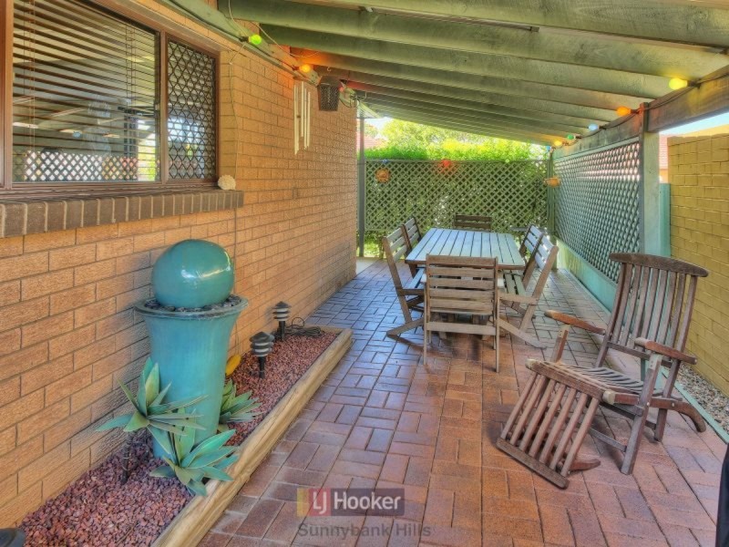 13 Genoa Street, Macgregor QLD 4109