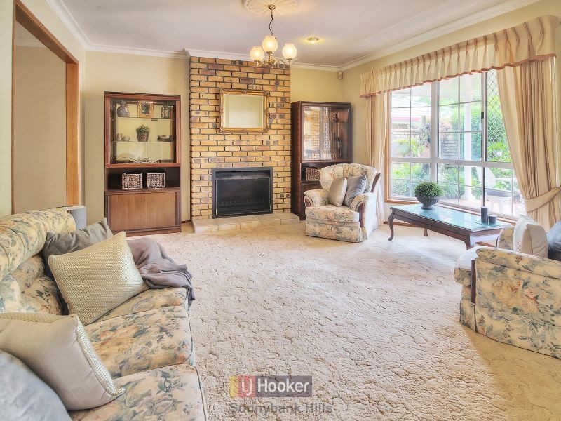 33 Hillcrest Street, Sunnybank Hills QLD 4109