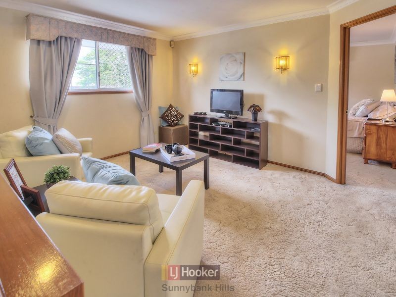 33 Hillcrest Street, Sunnybank Hills QLD 4109