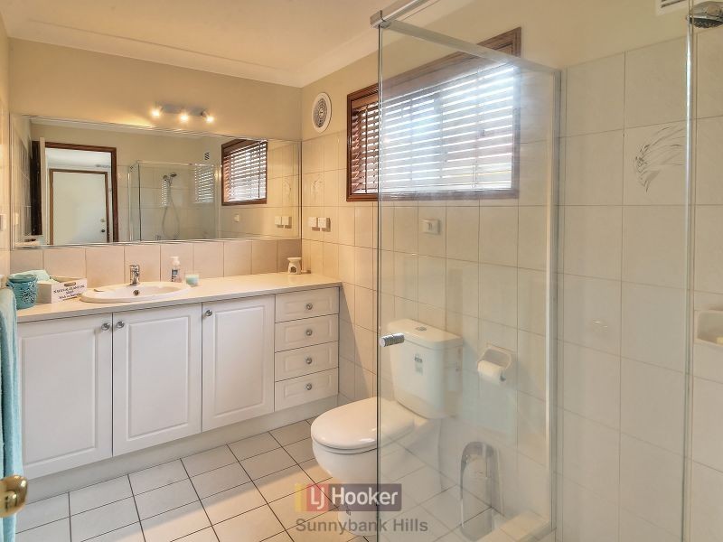 33 Hillcrest Street, Sunnybank Hills QLD 4109