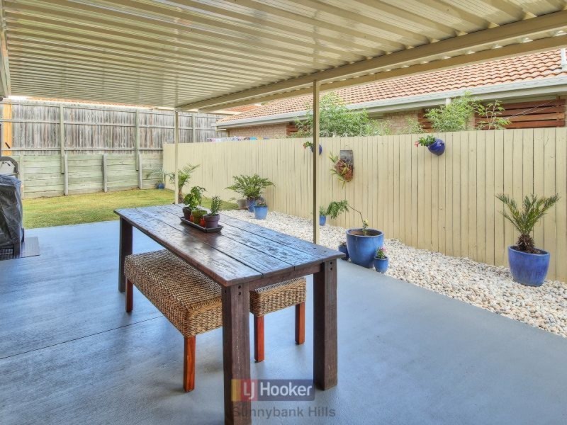 9 Innes Close, Parkinson QLD 4115