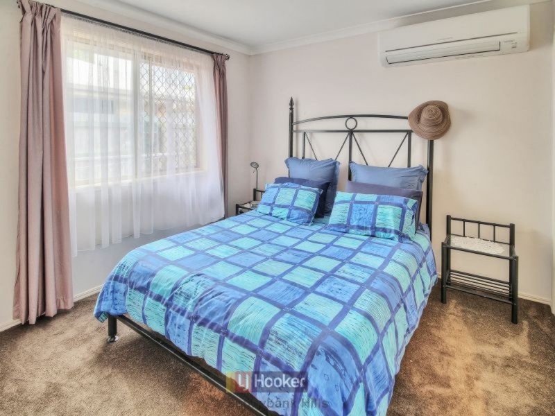 9 Innes Close, Parkinson QLD 4115