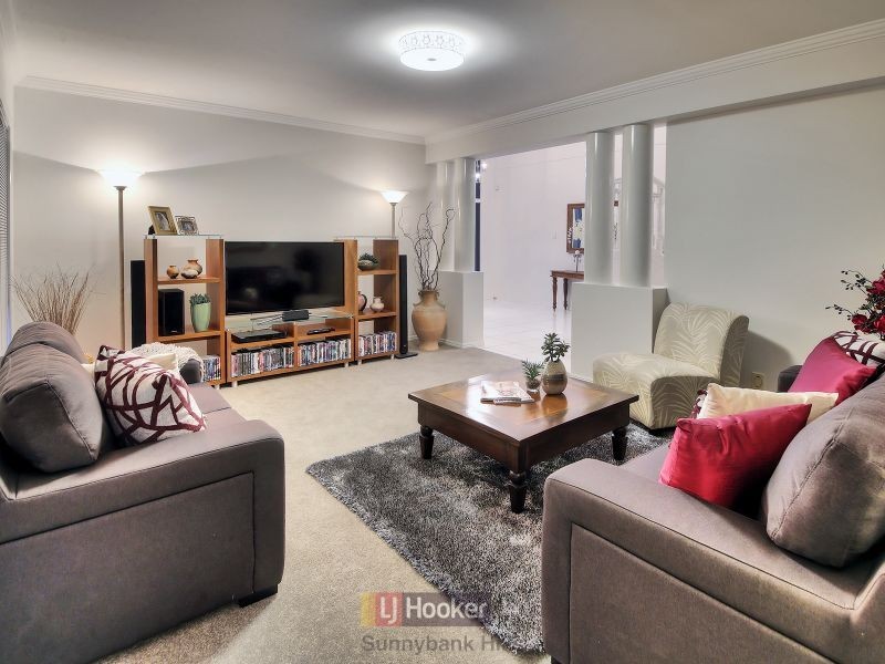 10 Halwest Place, Sunnybank Hills QLD 4109