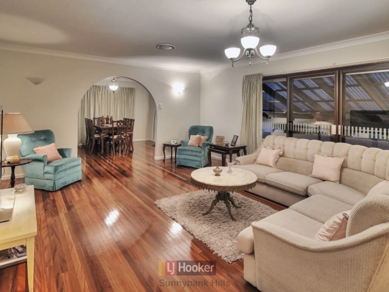 4 Sandia Street, Eight Mile Plains QLD 4113