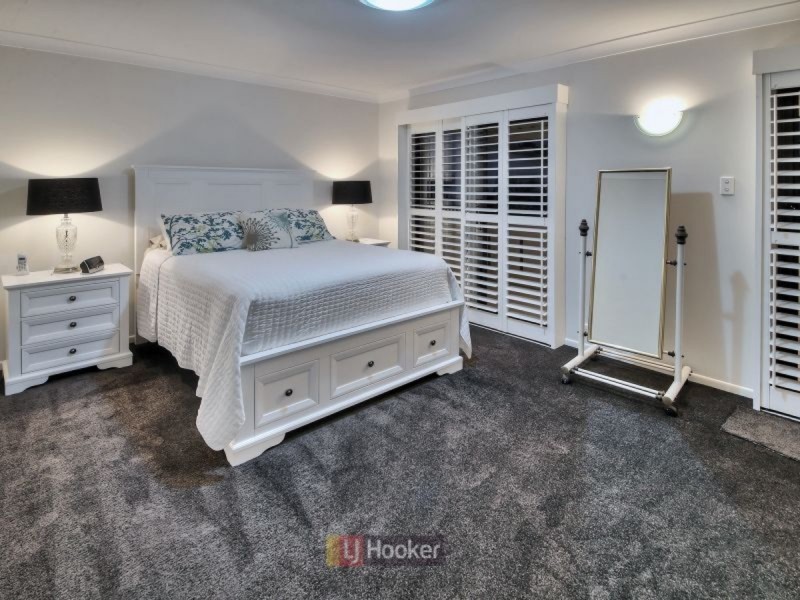 4 Sandia Street, Eight Mile Plains QLD 4113